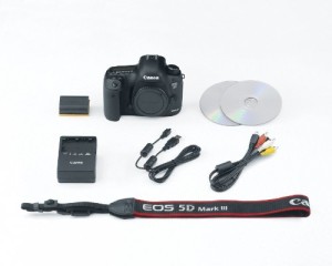 Canon EOS 5D Mark III 22.3 MP Full Frame CMOS with 1080p Full-HD Video Mode Digital SLR Camera (Body)